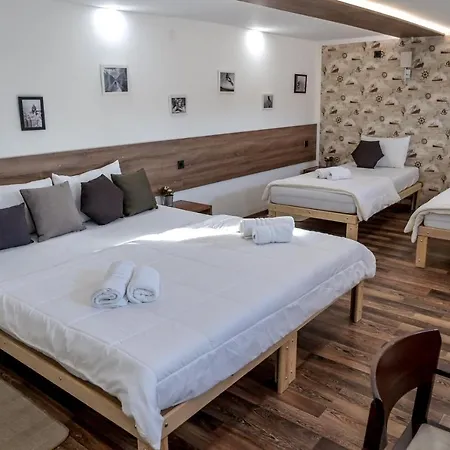 Sweet House On The River * Belgrade