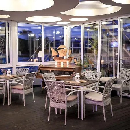 Sweet House On The River Botel Belgrade